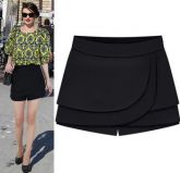 Shorts retas camada dupla•
